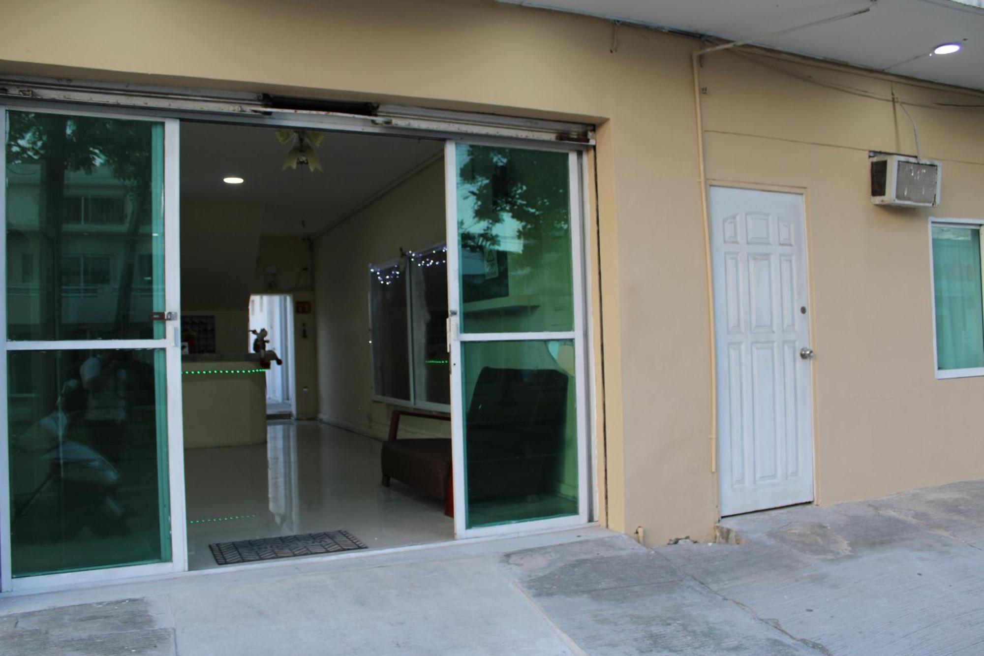 Oyo Hotel Colibri Chetumal Buitenkant foto