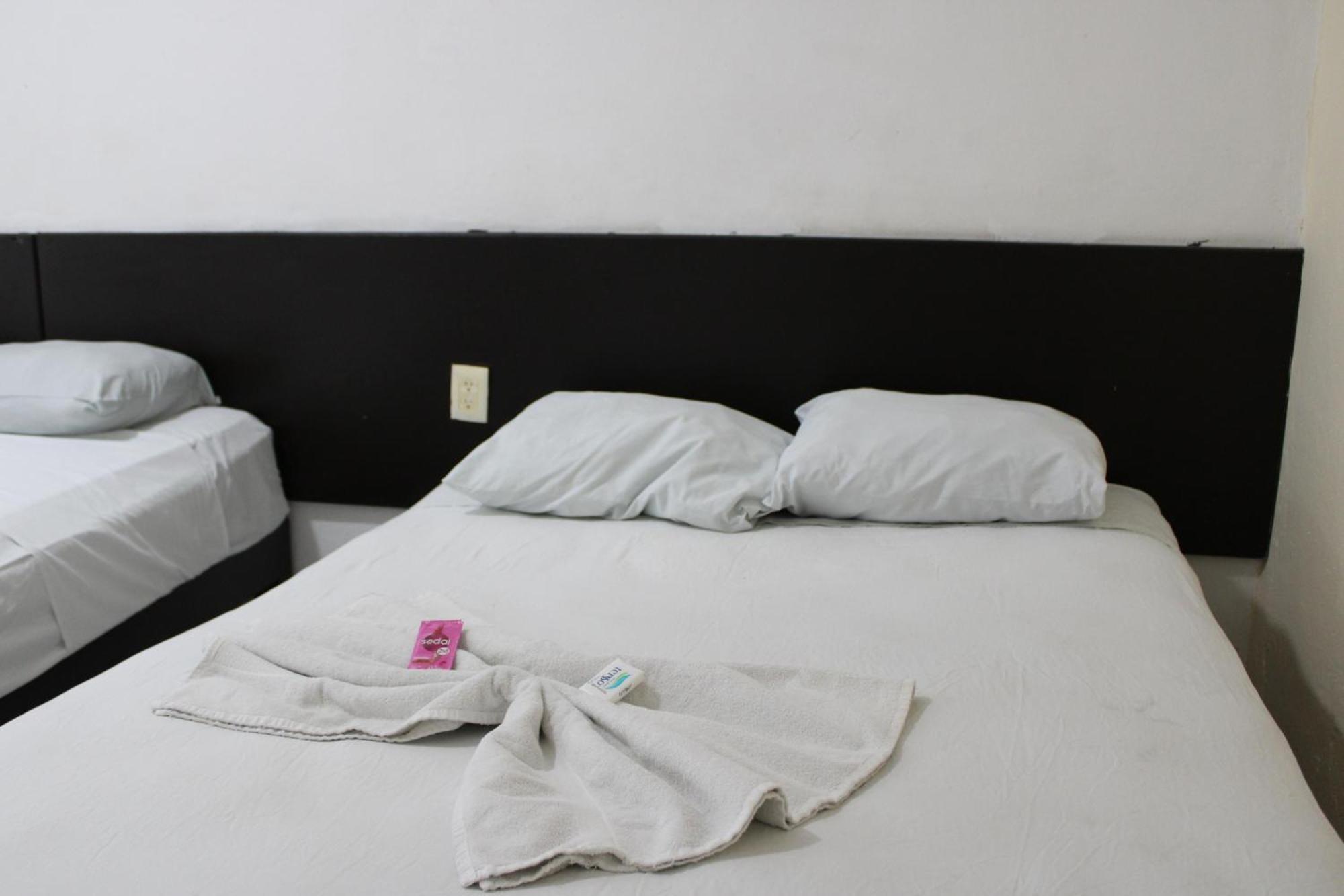 Oyo Hotel Colibri Chetumal Buitenkant foto